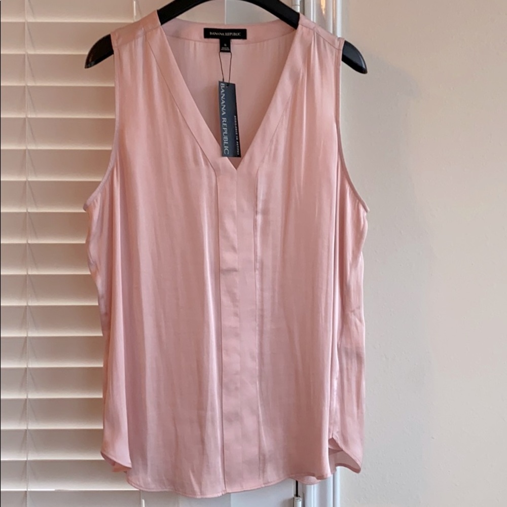 Banana Republic Soft Pink Sleeveless Blouse